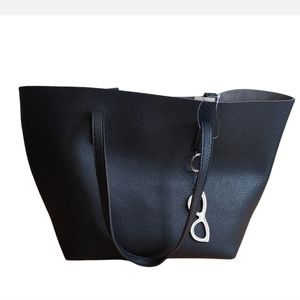 Solstice Sunglasses Black Vegan Pebbled Leather Large Tote Beach Travel Vacation